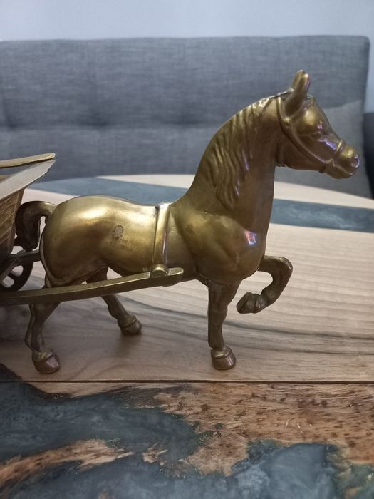 Конь бронзовый статуэтка бронза медь латунь с тележкой в интерьер