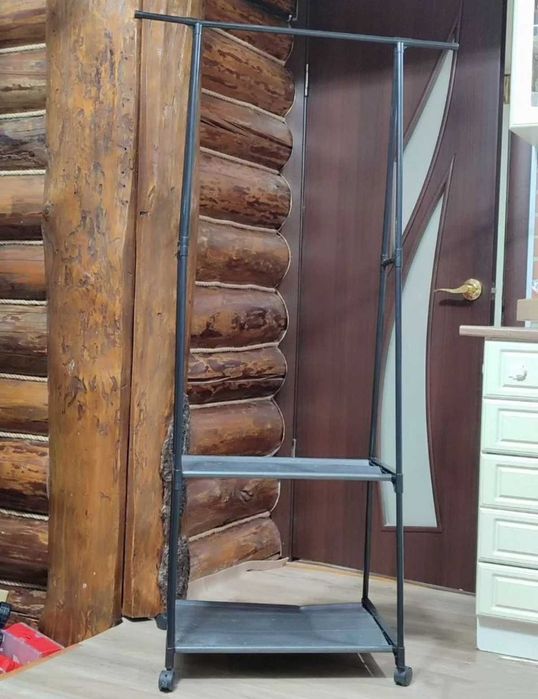 Вішалка стійка на колесах розбірна стійка для одягу в кімнату