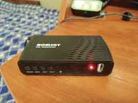 ТВ-тюнер цифровой DVB-T2 ROMSAT TR-9005HD без пульта ДУ