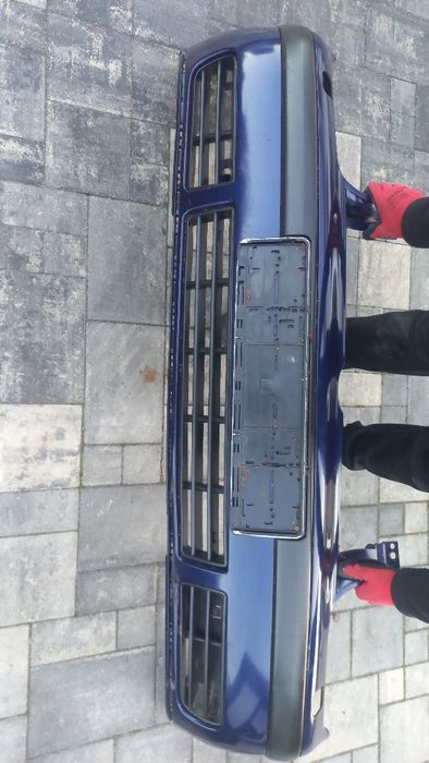 Vw golf 4 iv zderzak przód przedni granatowy lb5n spryski spryskiwacze