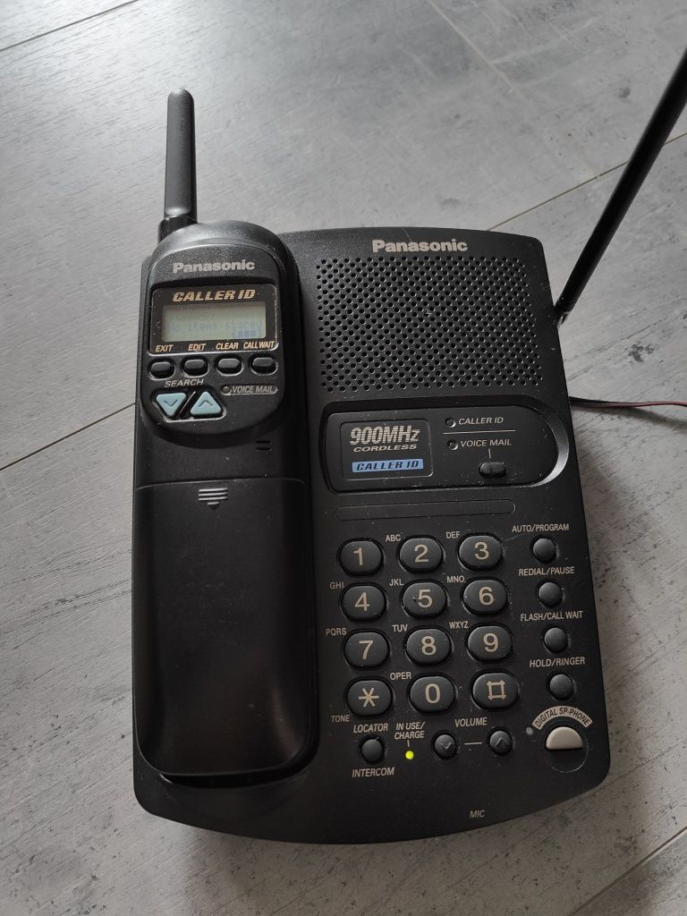 Telefon stacjonarny bezprzewodowy Panasonic KX-TC1710B