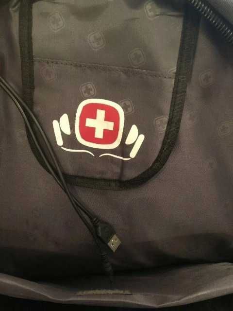 Швейцарський чоловічий рюкзак з ортопедичною спинкою та дощовиком