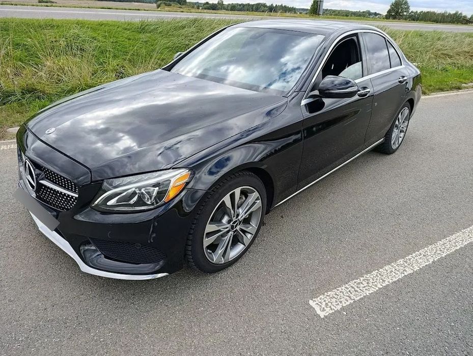 Mercedes-Benz Klasa C Mercedes-Benz C300 • 2.0 Benzyna • Automat • 2018 • Stan Bardzo Dobry