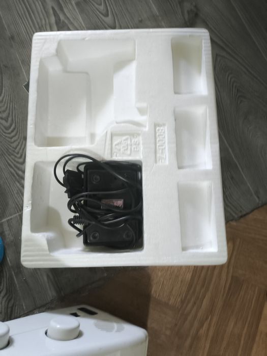 Продам швейную машину Minerva classic