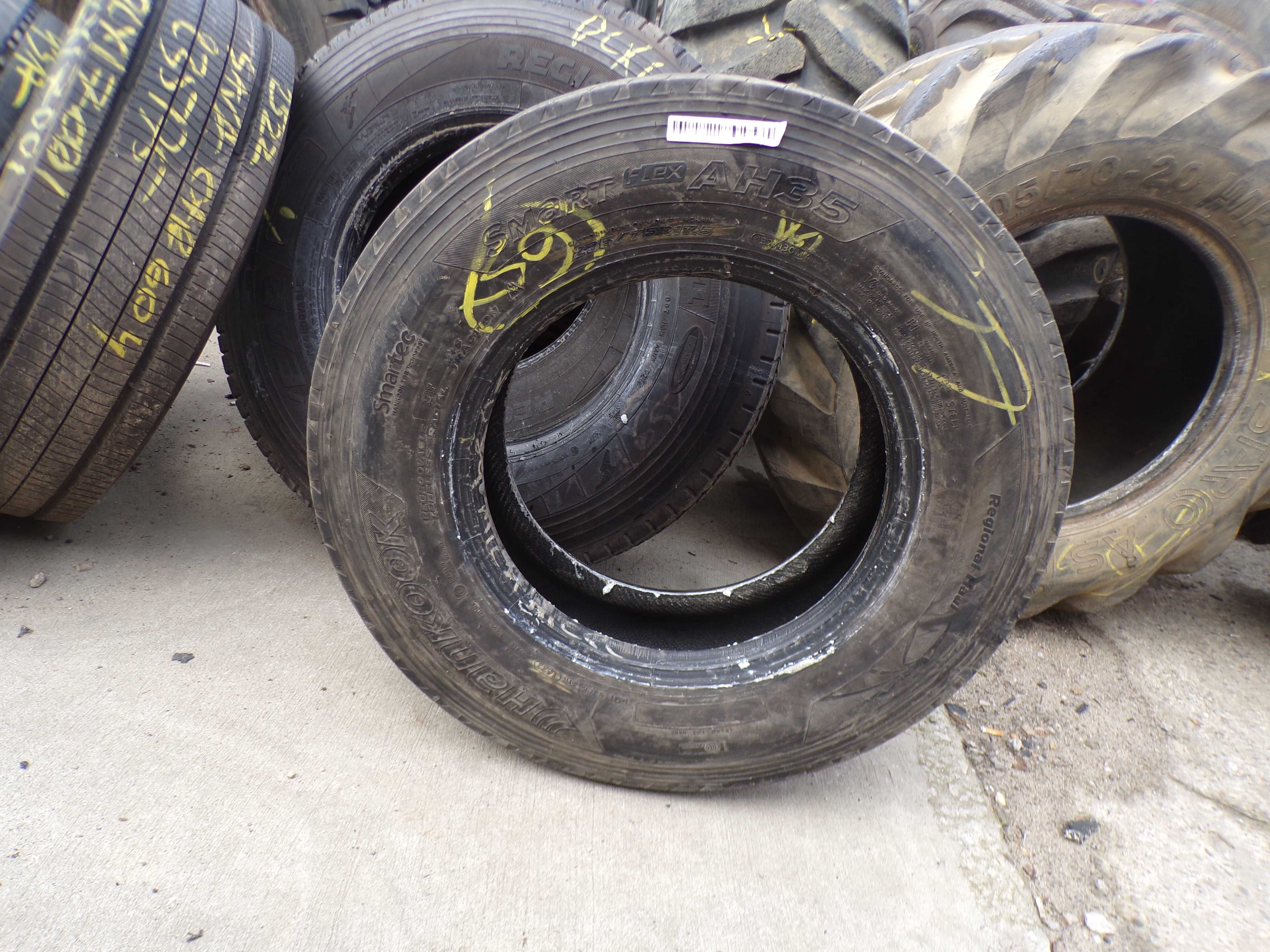 opona 235/75R17.5 Hankook AH35 (610 netto)