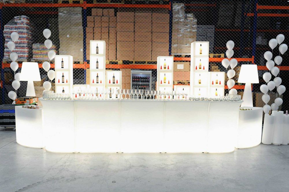 Mobiliario led mesas e bares