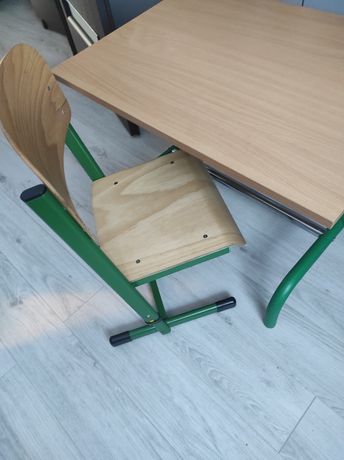 Biurko ławka krzesło szkolne