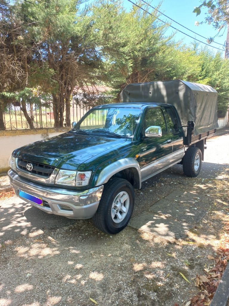 Toyota Hilux 2.5 D4D SR5 4x4 (King cab)