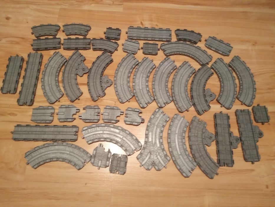 Duży zestaw torów Tomek I przyjaciele na magnes