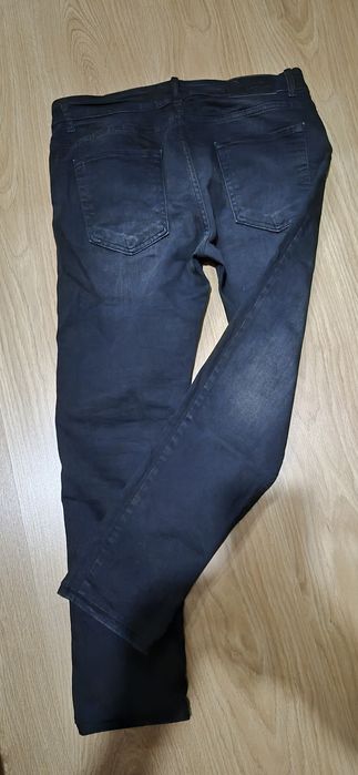 Продам джинси чорні