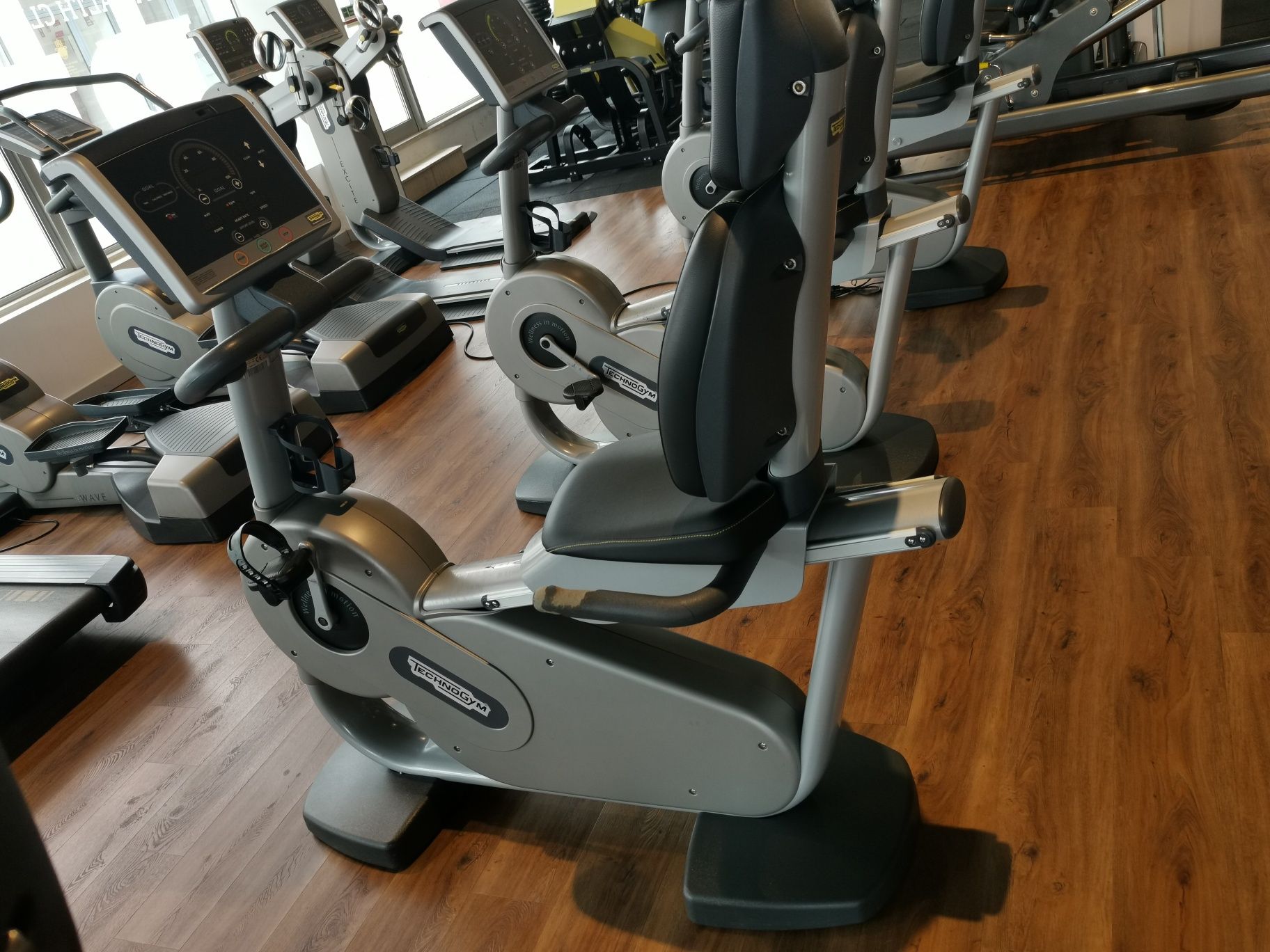 Technogym bikes vertical/horizontal