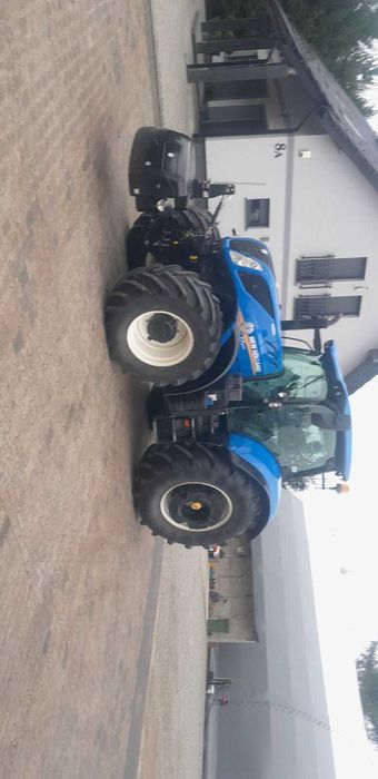 Ciągnik rolniczy New Holland Case