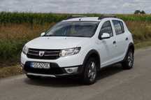 Dacia Sandero Stepway 0,9 TCe 90KM klime, navi, czujniki parkowania, ekran dotykowy