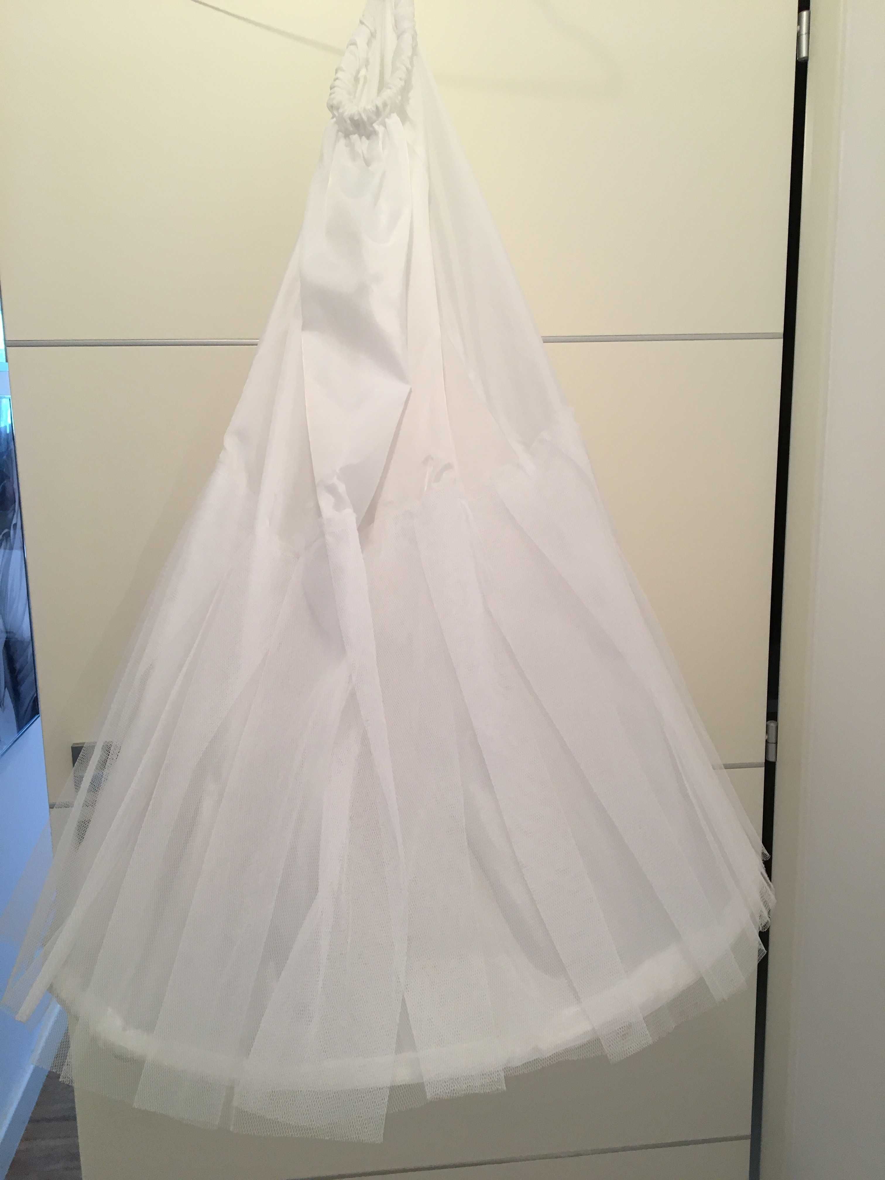 Sukienka komunijna Emmi Mariage Clara, roz. 146 cm.