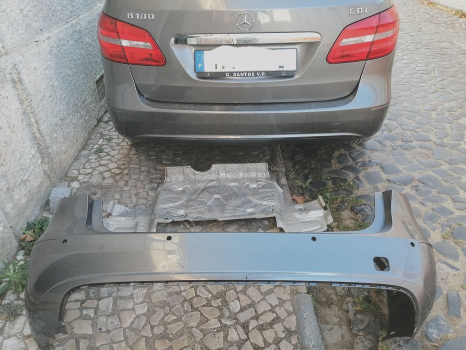 PARA-CHOQUES Traseiro_MERCEDES BENZ B 180 CDI_Ano 2013+Chapa proteção
