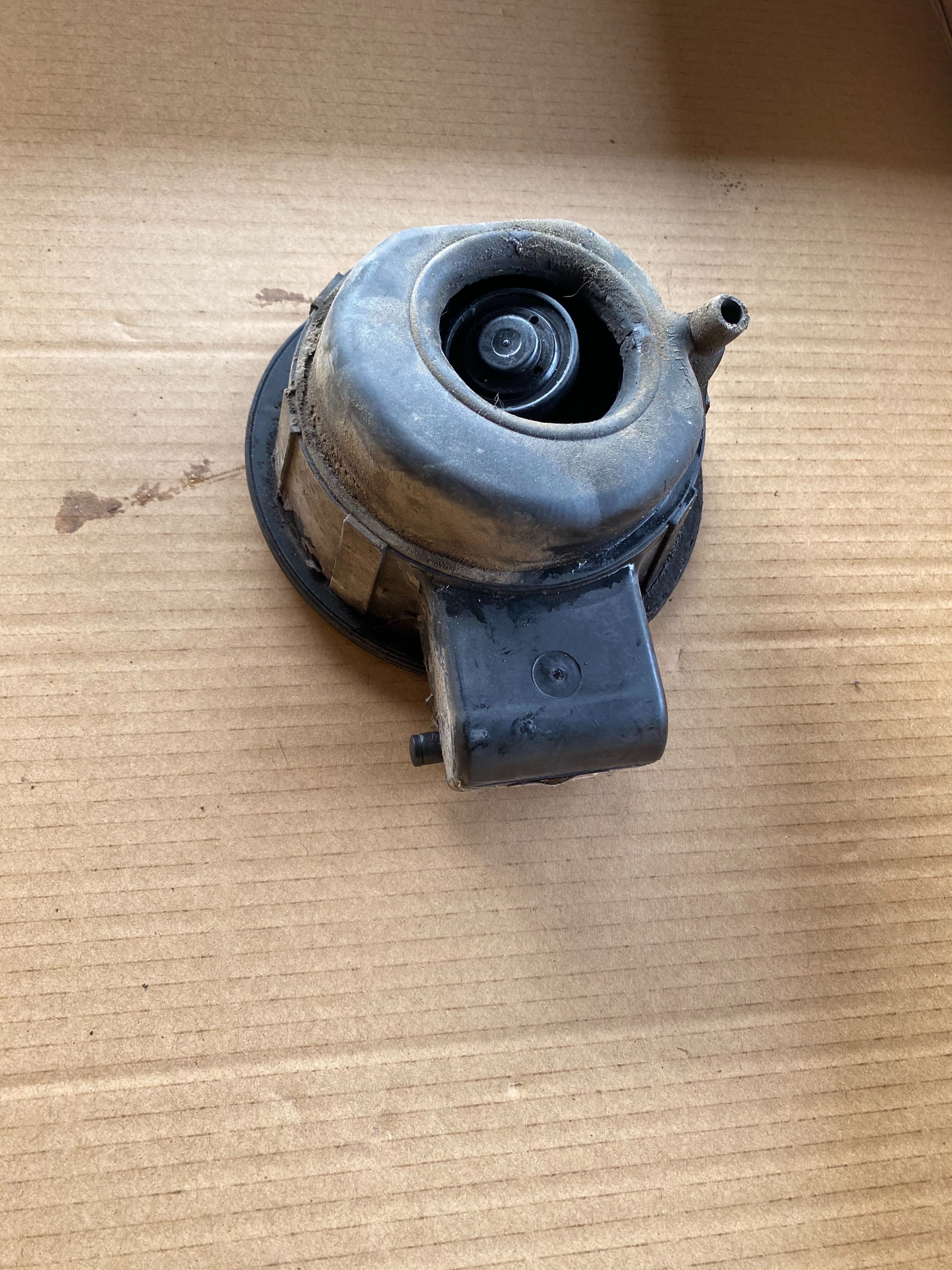 Klapka Wlewu Paliwa Seat Leon I LC9Z w kolor
