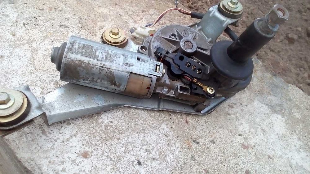 Моторчик задній двірників склоочищувача 93BG-17K441 Мондео Мк 1 2