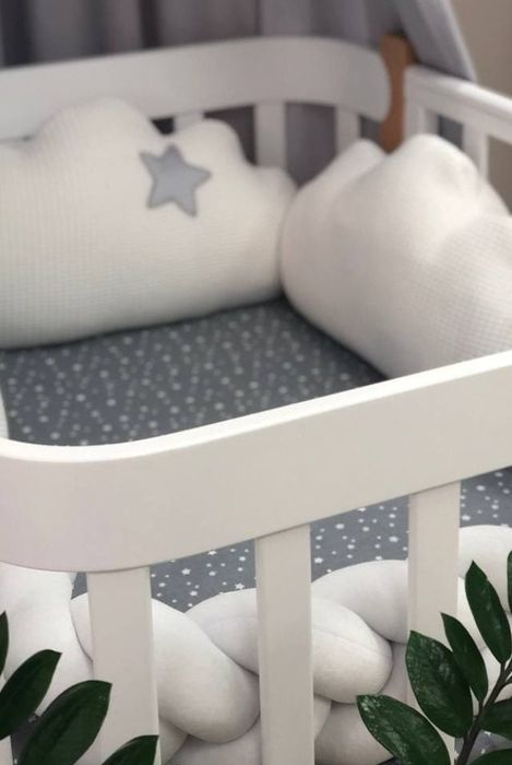 Бортики в ліжечко хмарки хмаринки в кроватку