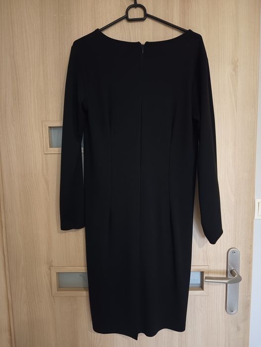 Czarna kopertowa sukienka