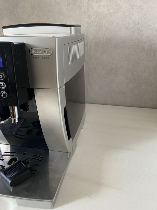 Кавомашина DeLonghi Cappuccino Intensa ECAM 24.467/23.466/23.450 Нова