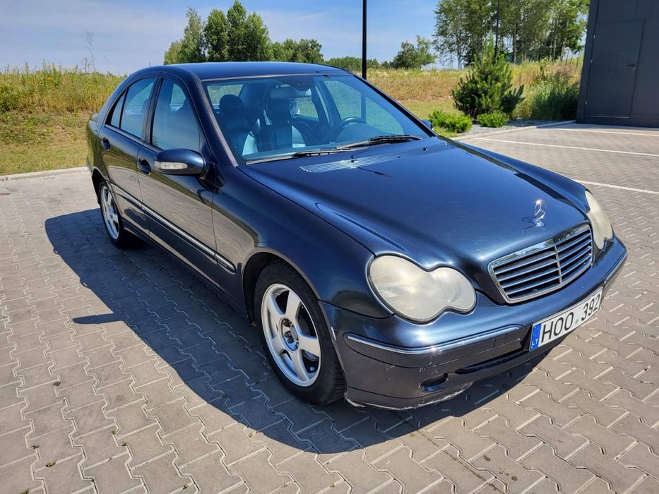 Розбірка Mercedes-Benz W203 2.2 CDI OM646 Синій колір