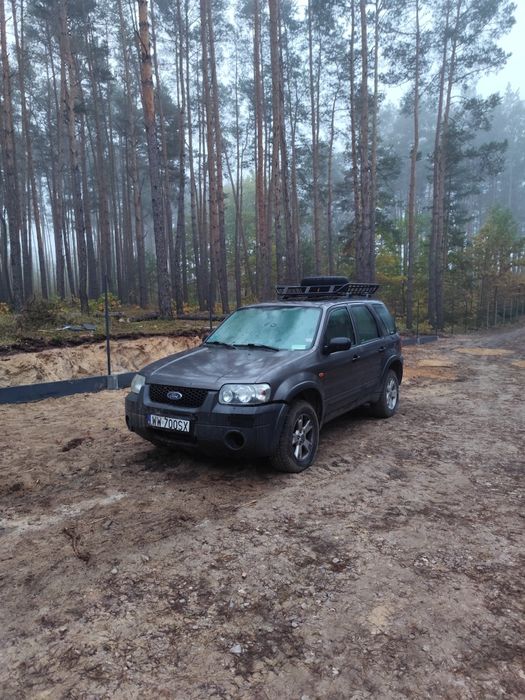 Ford maverick uszkodzony ,2.3 + gaz