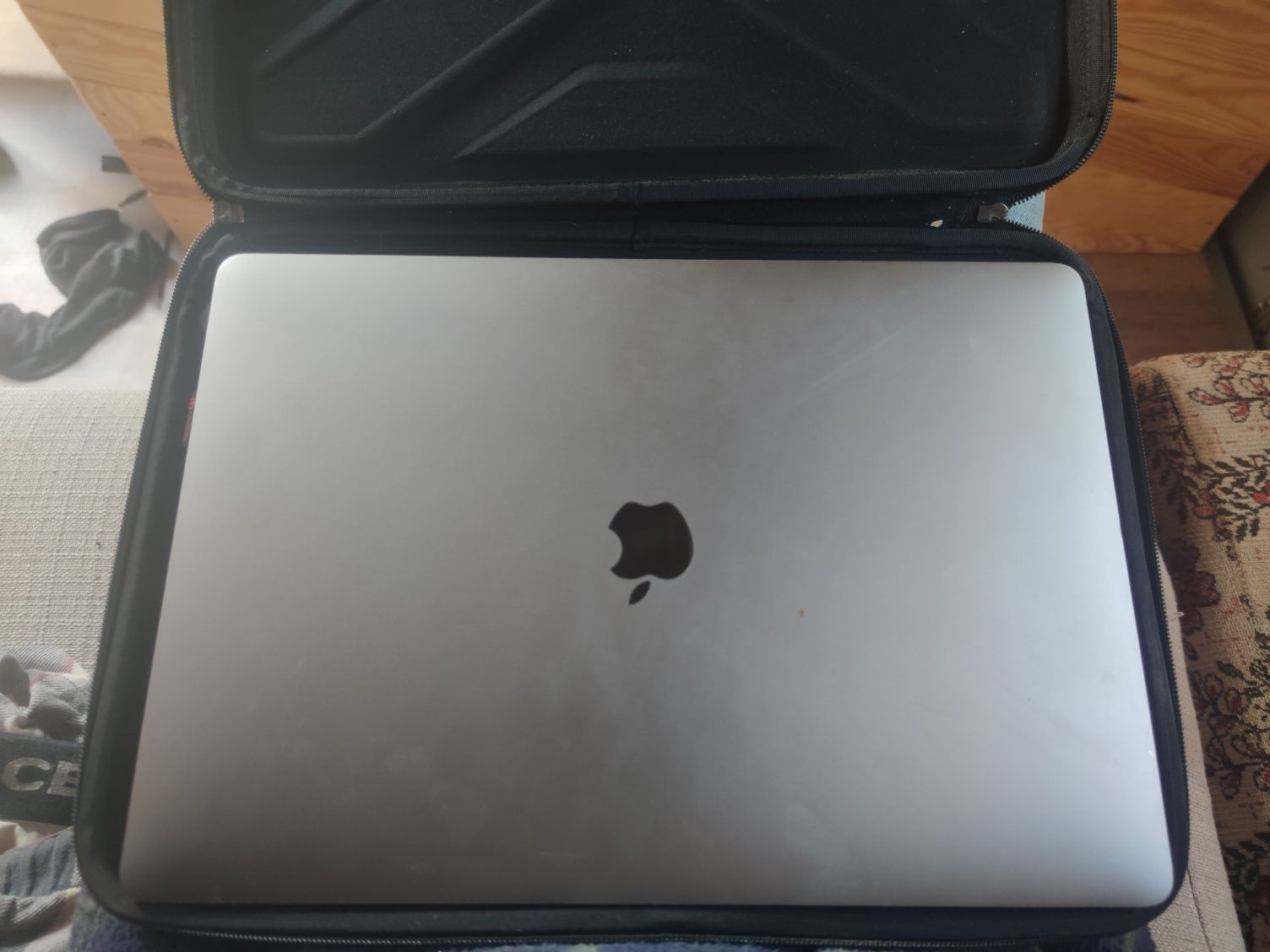 MacBook pro 15 " 2018