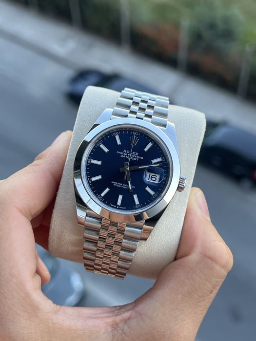 Rolex Datejust 41 Ref. 126300 – Fundo Azul – Smooth Bezel – Jubilee