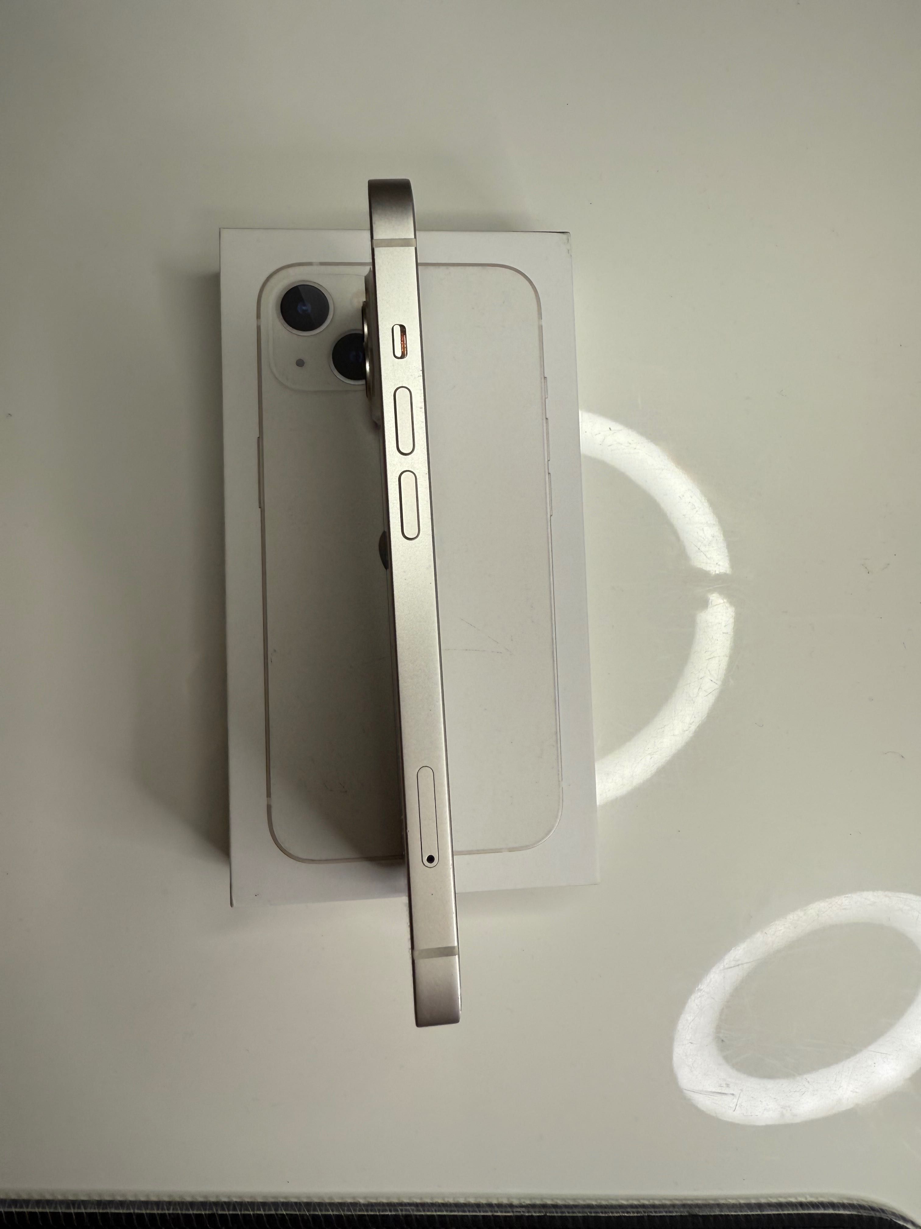 iPhone 13 biały 128gb