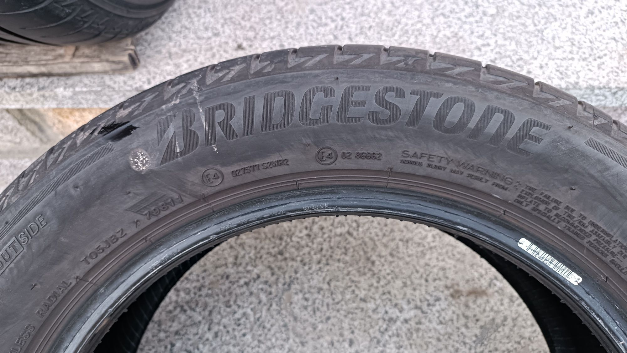 Bridgestone Turanza T005 205/55 R16.