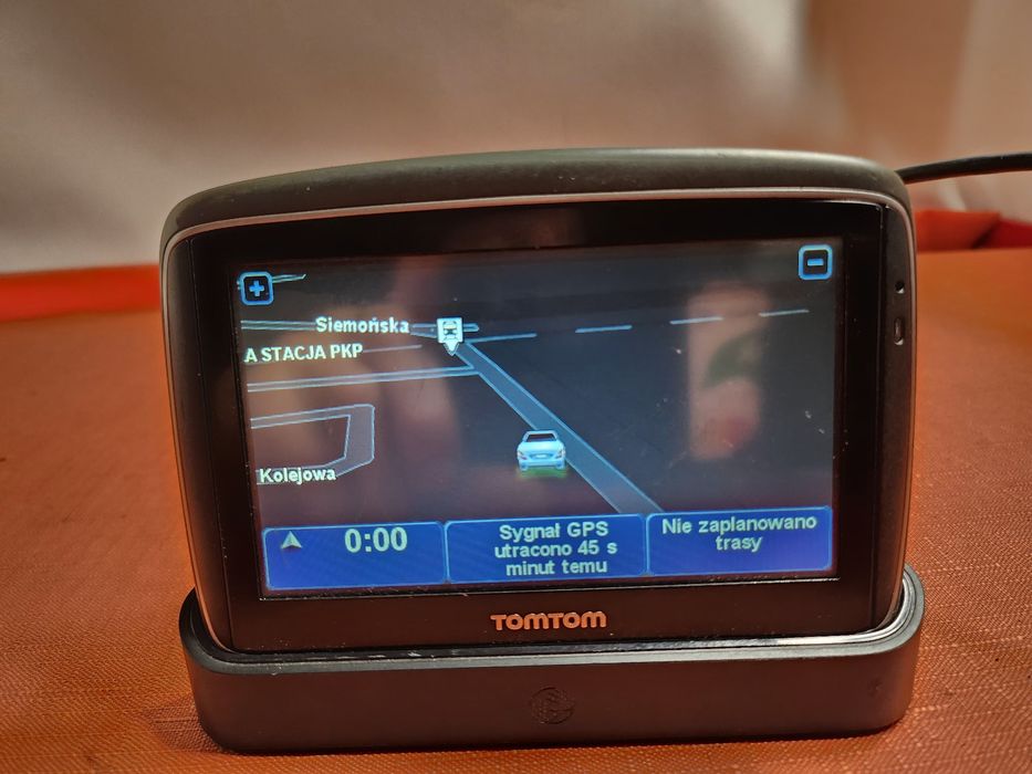Mały monitorek mały monitorem TomTom