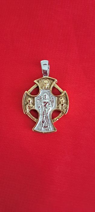 Срібний із золотом хрестик. Новий.