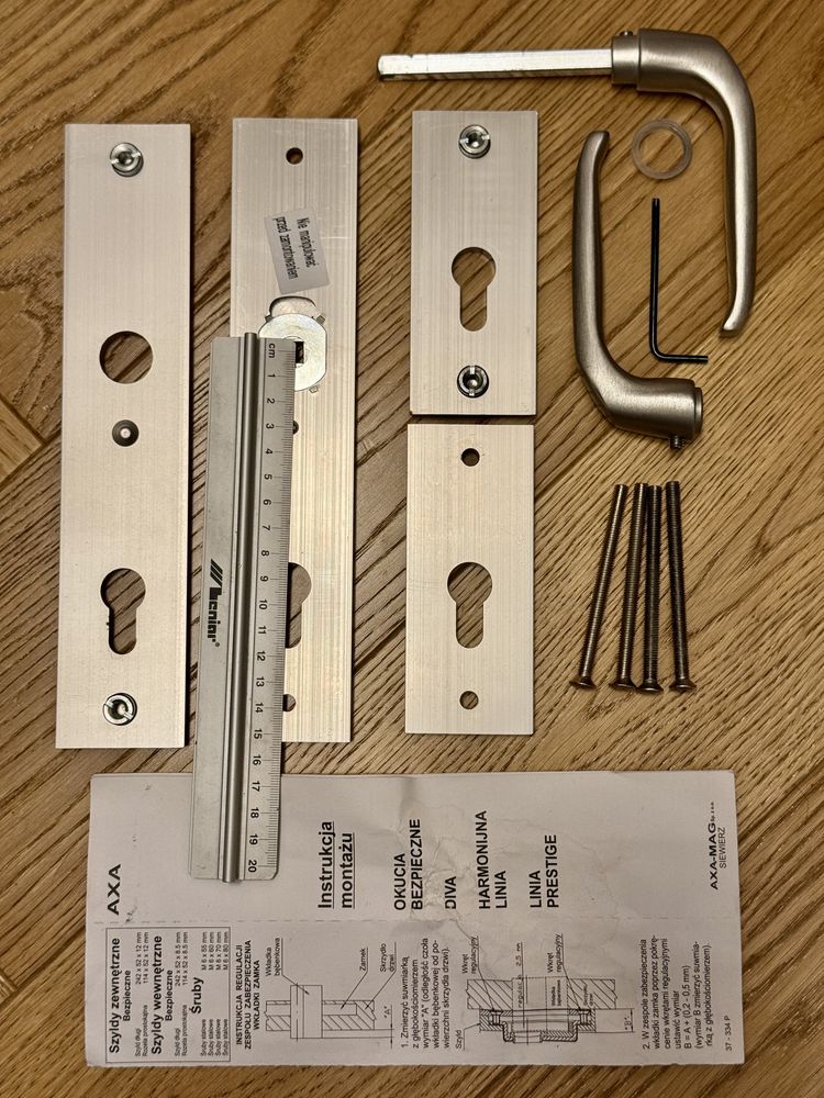 okucia klamka AXA Niagara Plus rozstaw 92mm i rozeta F6 inox