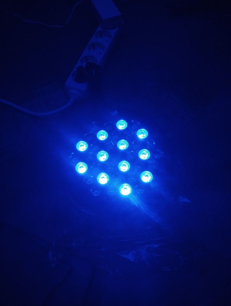 Lampy dyskotekowe LED oświetlenie sceniczne