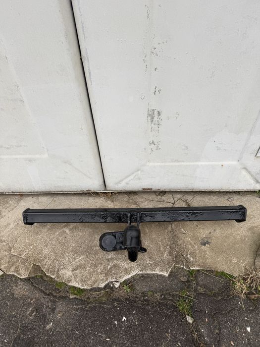 Фаркоп на тоета авенсис 2003-2008 г.