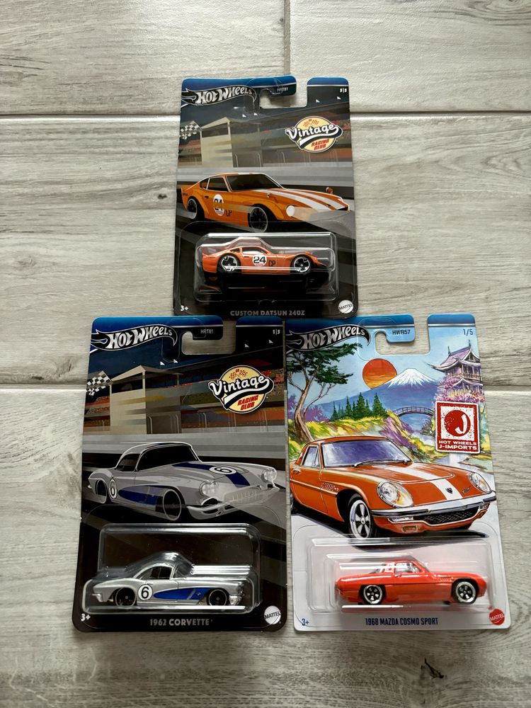 Zestaw premium Hot Wheels Mazda Corvette Datsun Racing Club