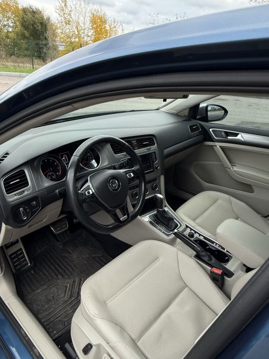 Volkswagen Golf 2017 года