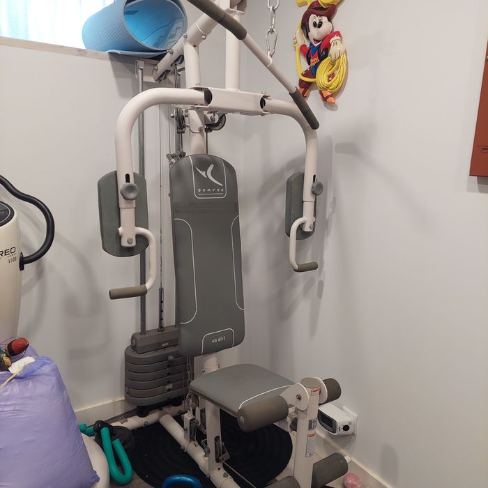 Aparelho de ginásio