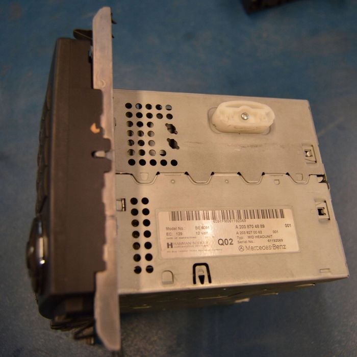 mercedes-benz w203 lift kombi panel radio odtwarzacz cd dvd gps a20387