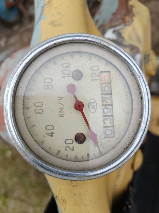 Продам запчастини до  моторолера Муравя