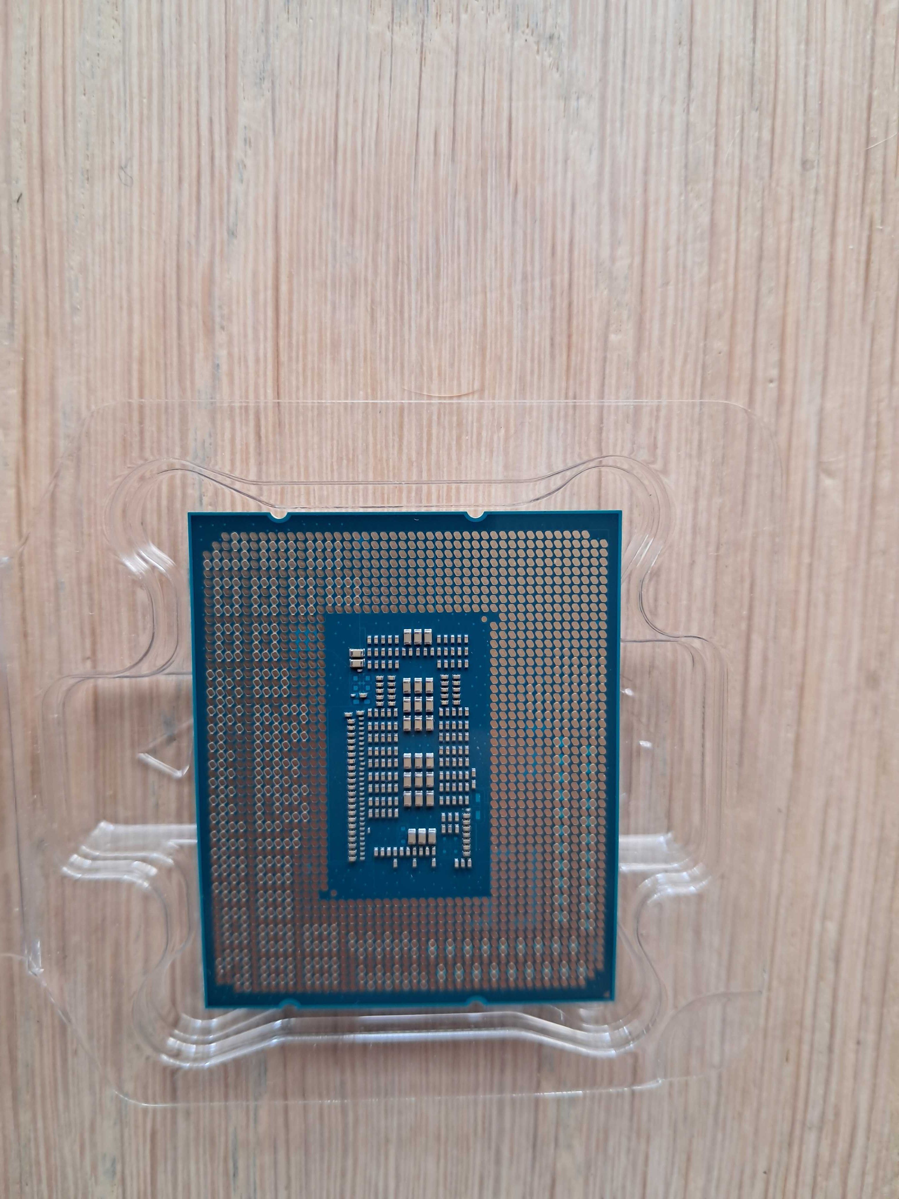 Procesor Intel Core i7-12700K, 3.6 GHz, 25 MB, BOX