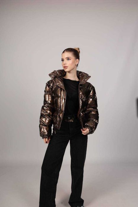 Глянцевий пуховик куртка коротка курточка женская пуфер лак жіноча