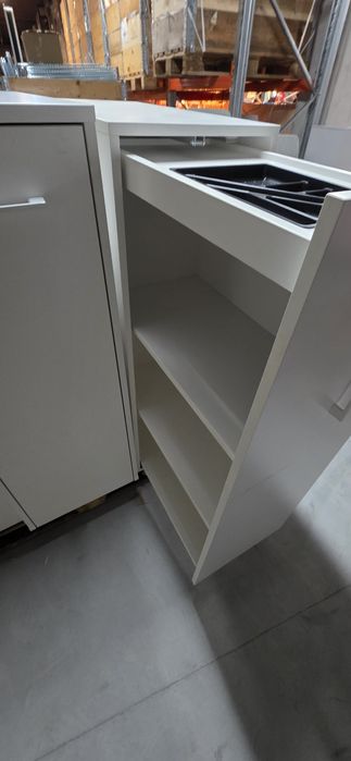 Szafki biurowe  magazynowe z wysuwem  cargo  solidne stan b.dobry