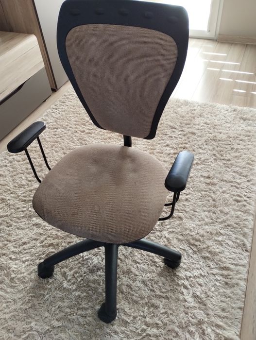 Sprzedam krzesło obrotowe