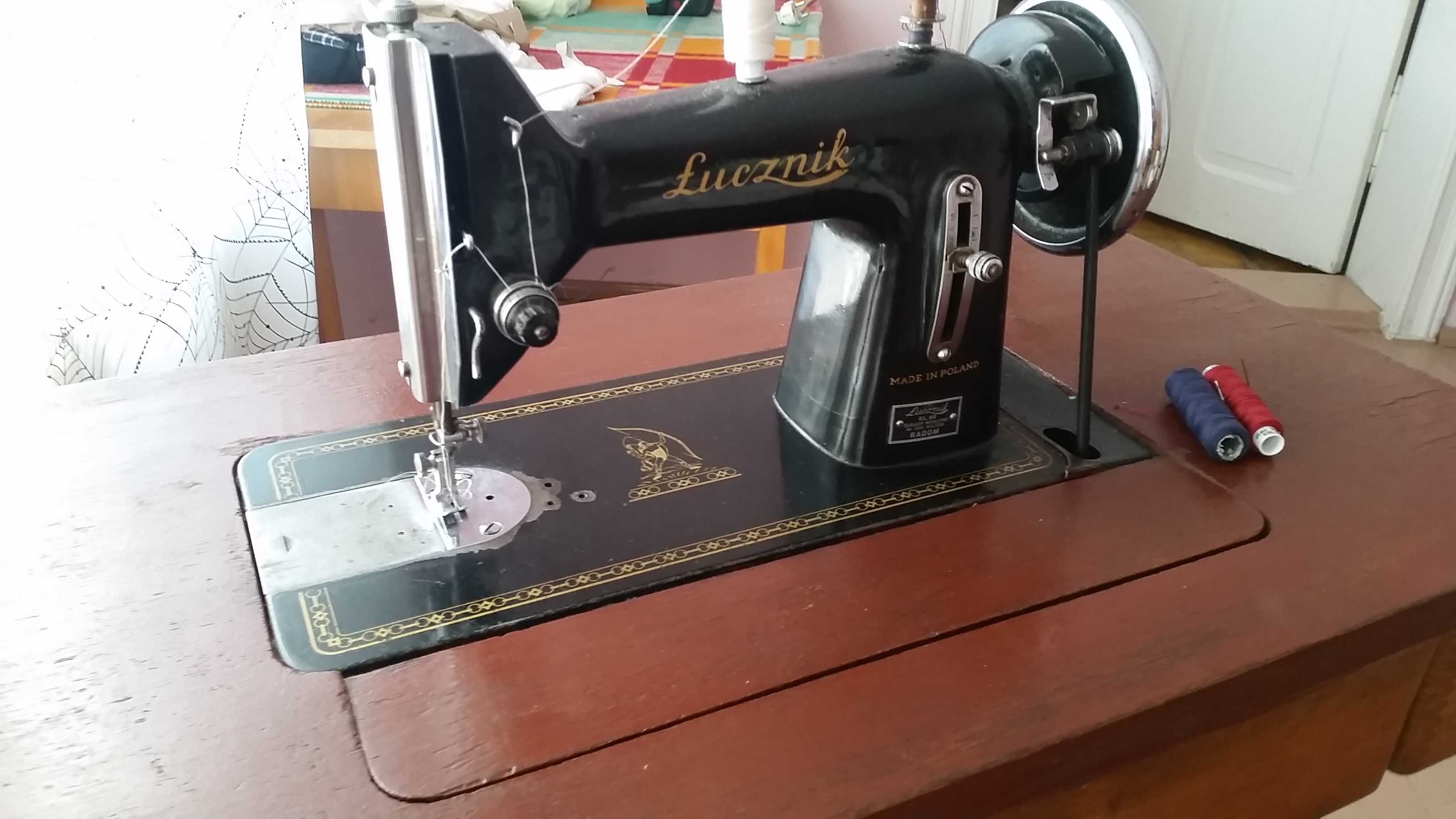maszyna do szycia firmy Łucznik