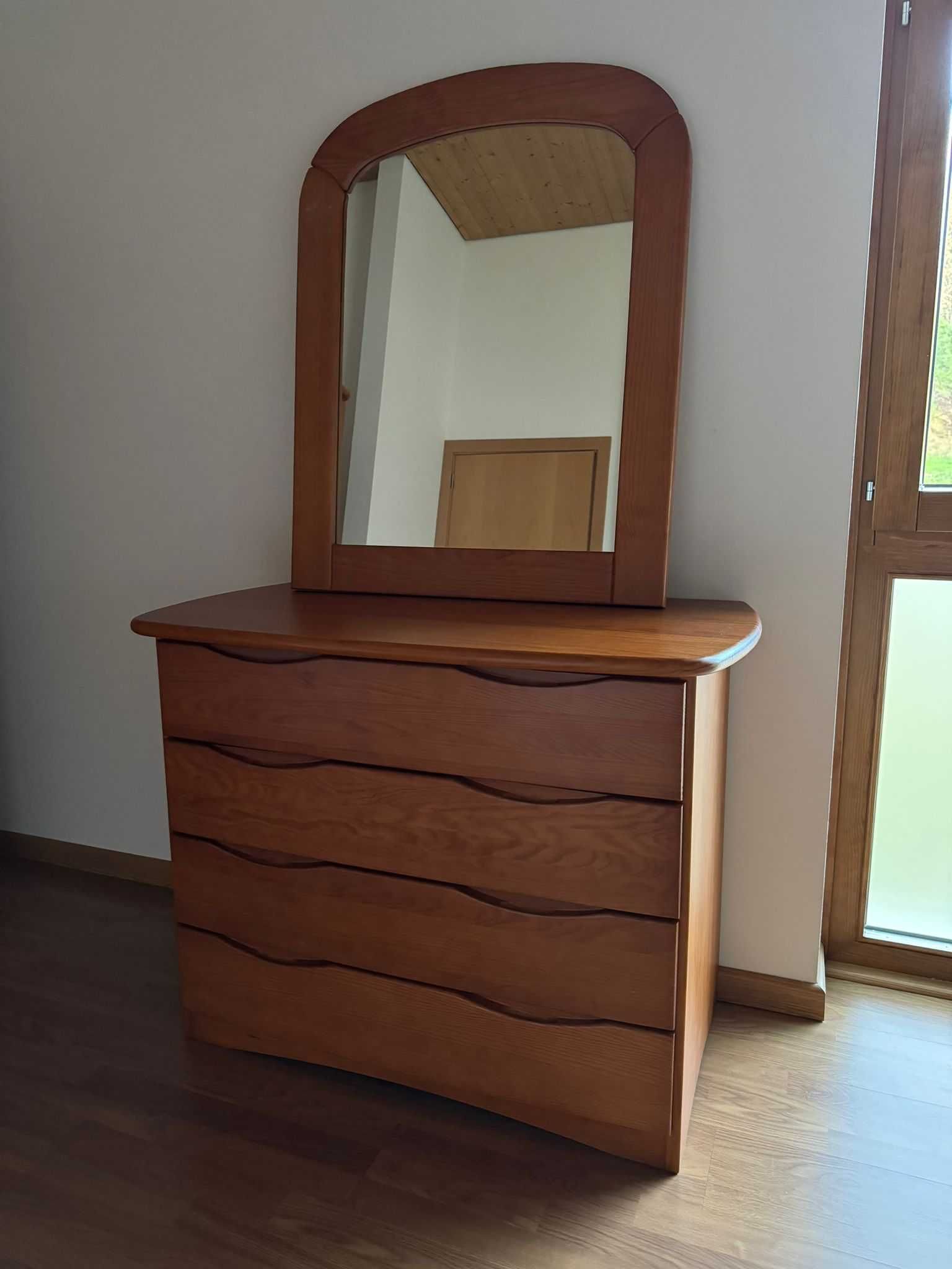 Conjunto de Quarto Completo à Venda