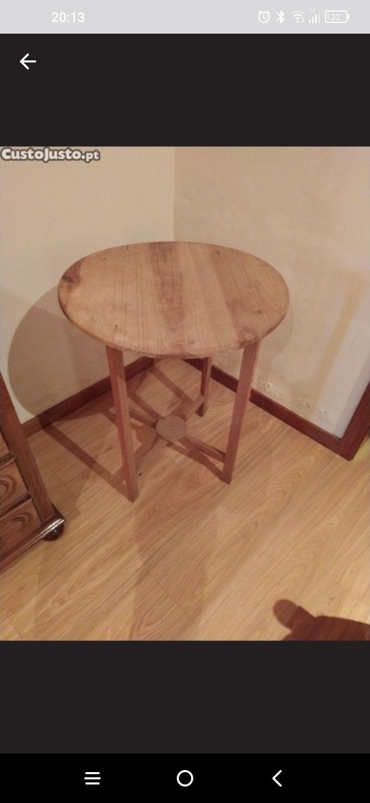 Mesa de apoio em madeira