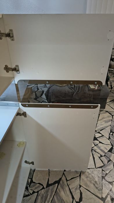 Szafka z podświetleniem sz60xgł43xw142