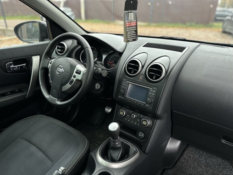 Продам Nissan Qashqai 2010