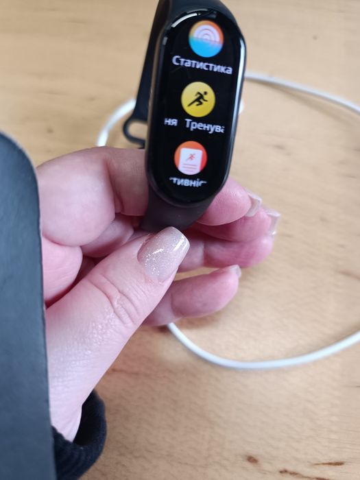 Xiaomi Smart Band 9  майже новий